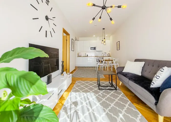 Sunny Balcony By Rotermann Apts *